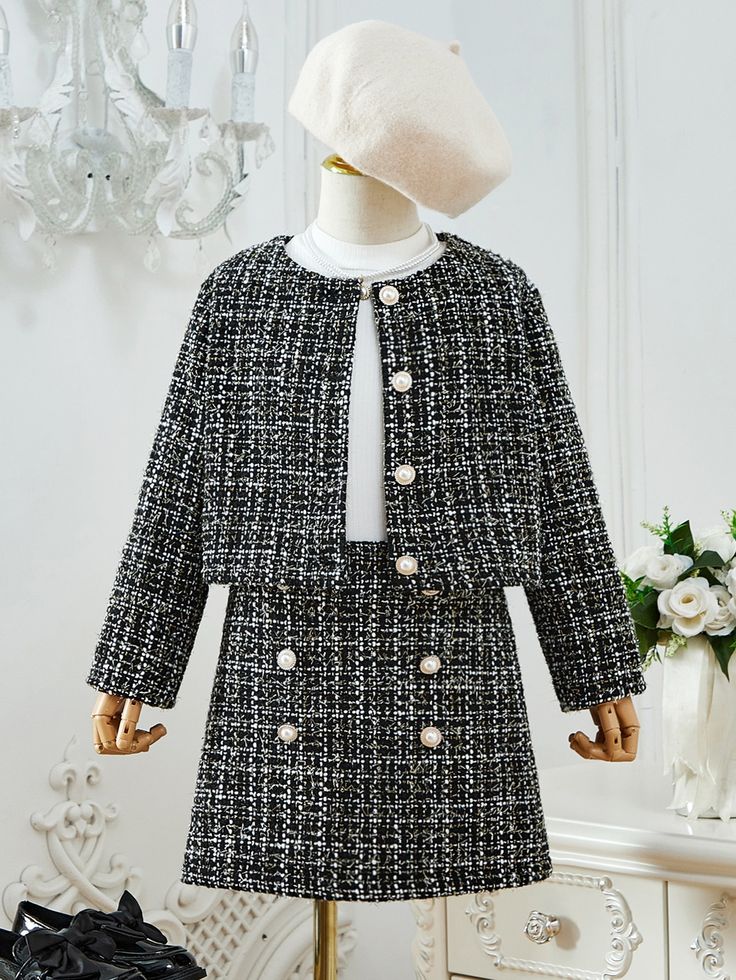 Bodycon skirt outfit