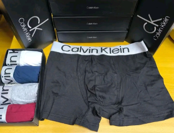 3 pcs Calvin Klein boxers thumbnail 3